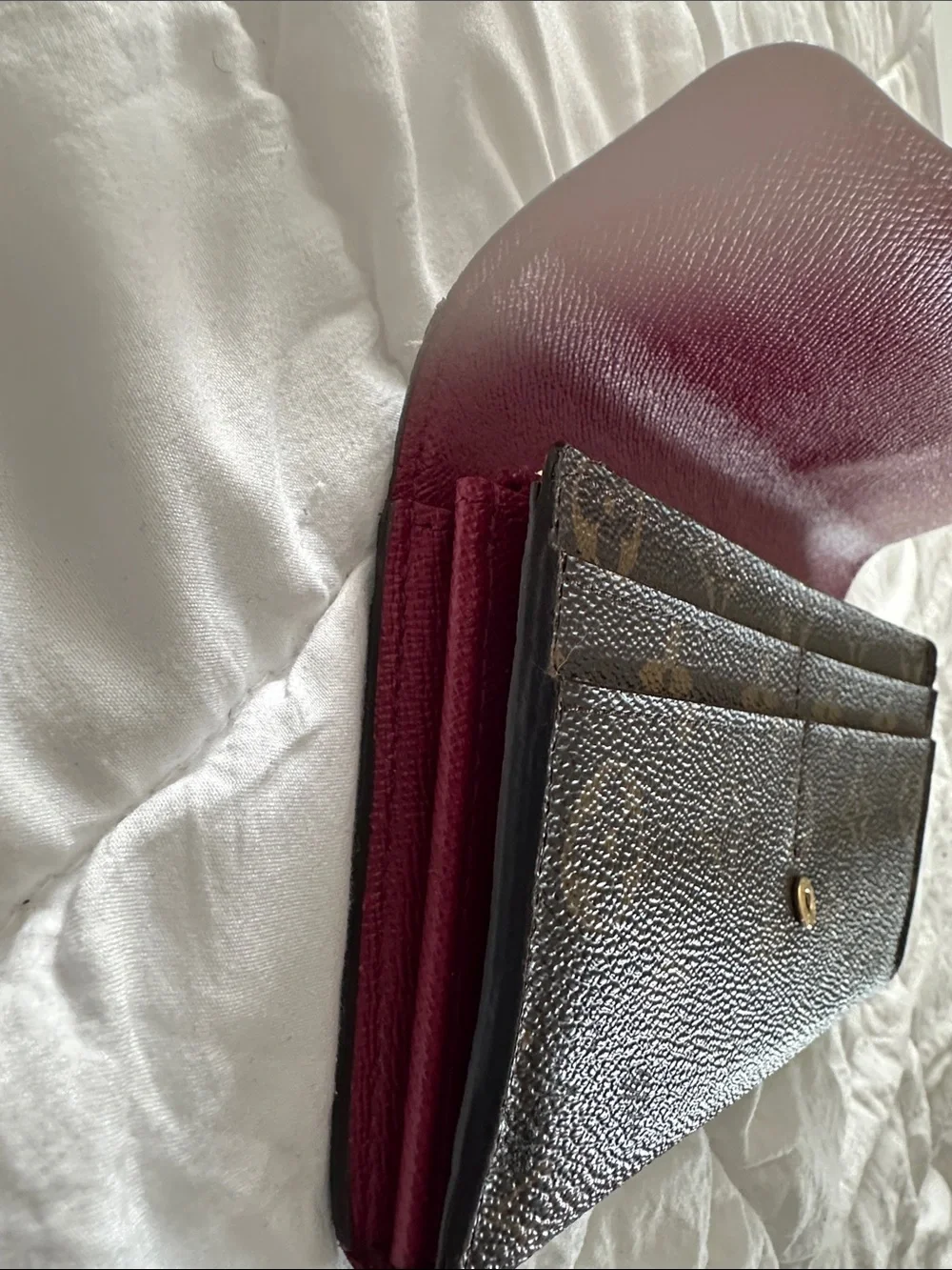 Authentic Louis Vuitton Monogram Sarah Wallet